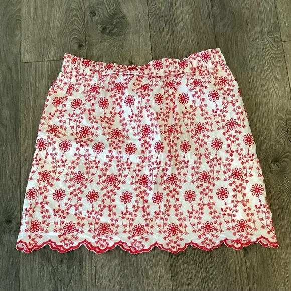 Floral Red and White Skirt - Picture 7 of 13